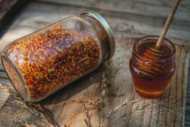 Hot Honey Glazes: Sweet Heat Condiment for Everything